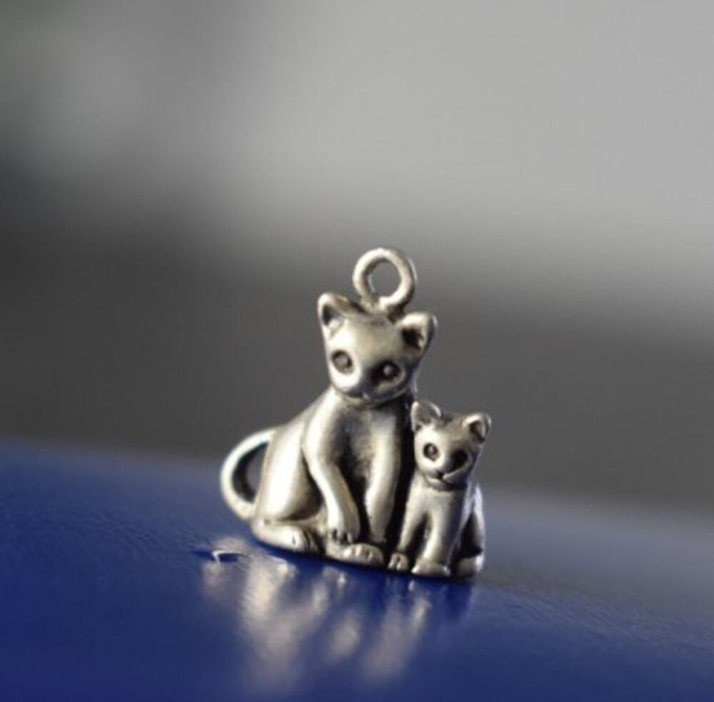 925 Sterling Silver Cats Pendant